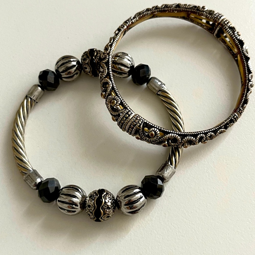 LOT OF 2 BRACELETS